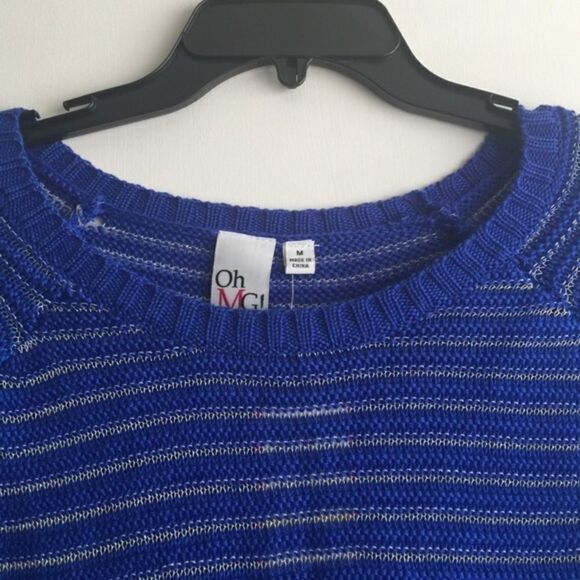 🎉1 hr sale💐Sweater 👧 - Picture 4 of 4